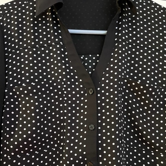 Express Womens Portofino Button Front Blouse Medium Black White Dots - Picture 2 of 8